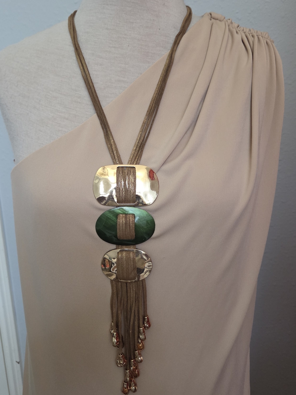 Source Unknown Gold and Green Layered Tassel Pendant Necklace
